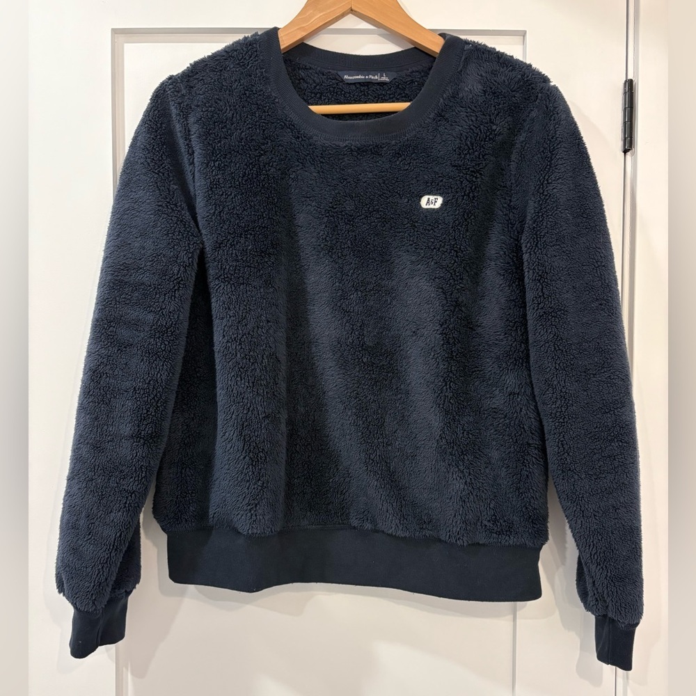 ABERCROMBIE & FITCH - Sherpa Sweatshirt